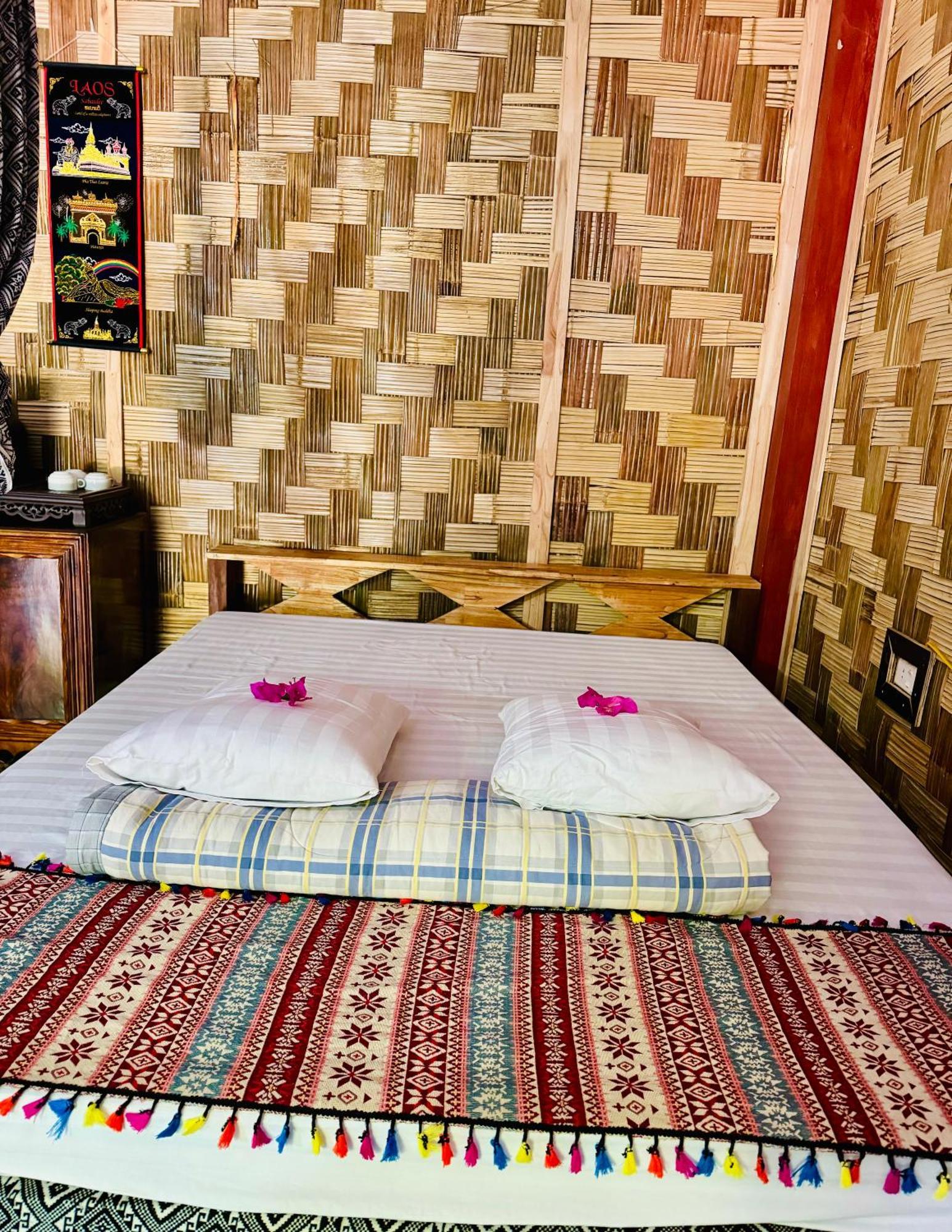 Minh Ngoc Homestay Dien Bien Phu Ban Hin Lom Exterior foto